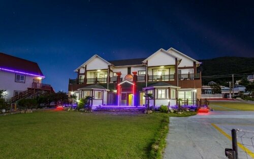Yeosu Glow Floor Pension, Забронировать Отель Dolsan-eup Йосу