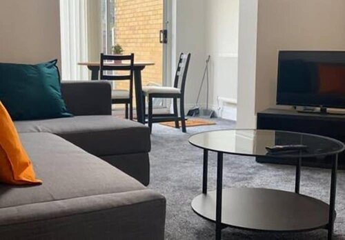 20 Forest Drive West Apartments, Забронировать Апартаменты/квартира Отели Большого Лондона с парковкой, Парковка