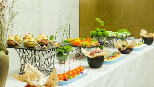 Holiday Inn & Suites Tianjin Downtown by IHG, Rezerwuj Hotel Hotele w Tianjin Province z parkingiem, Parking