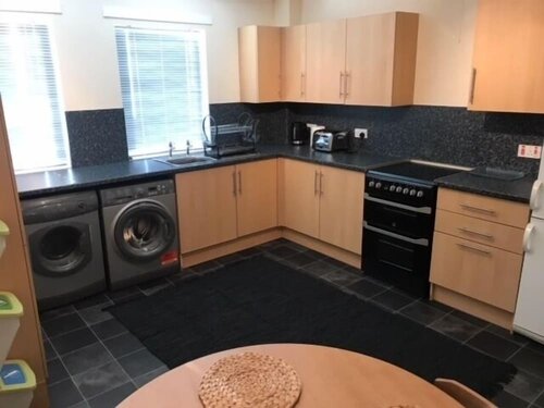 Thurso Self Catering Pet Friendly Holiday Lets, Забронировать Отель Отели Терсо с парковкой, Парковка