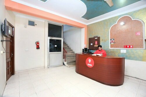 OYO 10239 Holiday INN Paradise, Boek Hotel Chandīgarh Chandigarh Region