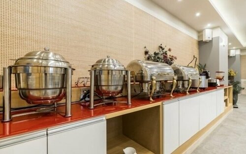 Central Tourist Hotel, Забронировать Отель Аньян Кёнгидо
