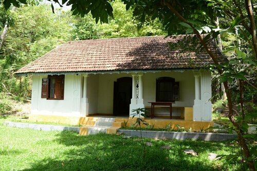 Jungle house, Забронировать Гостевой дом Недорогие отели Хинатигала Джанкшен, недорогие