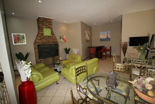 Waterfall Guesthouse, Book Hotel Hoteller i Gauteng med parkering, Parkering