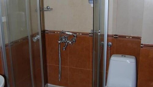 Glavatarski Han hotel, Varaa Hotelli Kardzali 