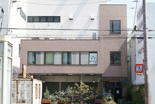 Bonfire Hostel Osaka, Забронировать Хостел Недорогие отели Осаки, рядом с Kamisumuji Shrine, недорогие