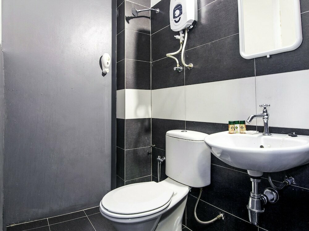 Oyo 251 Intime Hotel