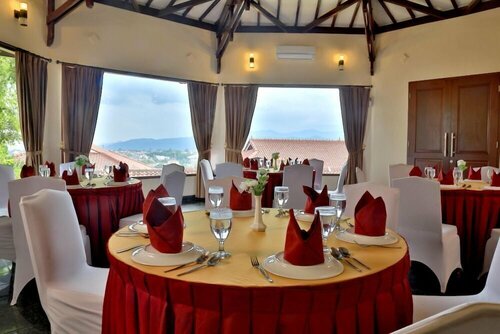 Holiday Inn Lampung Bukit Randu by IHG, Rezerwuj Hotel Bandar Lampung Sumatra
