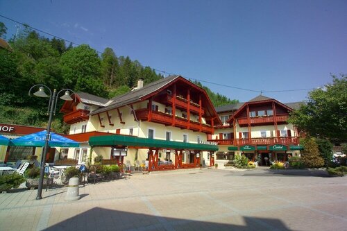 Landhotel Kreinerhof - Self Check In möglich, Забронировать Отель Möllbrücke Oberdrau Valley