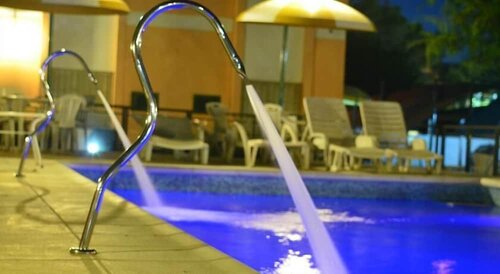 Florida Hotel & Spa, Забронировать Отель Отели в центре Вилья-Карлос-Пас, в центре, Парковка