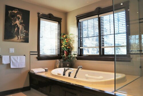 Westmount River Inn, Забронировать Гостевой дом Белтлайн всего Калгари