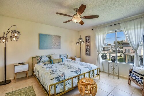 Second Wind House 4110 3 Bedrooms 2.5 Bathrooms Home, Забронировать Дом для отпуска Галвестон Texas Gulf Coast