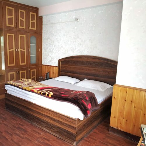 Goroomgo Himsutra shimla, Забронировать Отель Отели штата Химачал-Прадеш 3 звезды, 3*