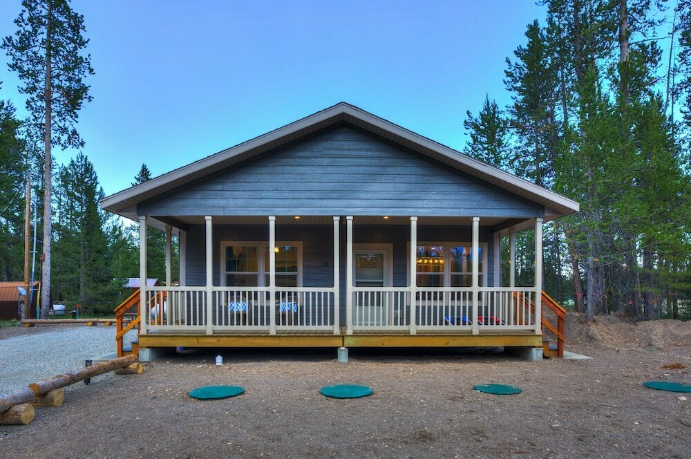 Shepherd Family Retreats- FOX