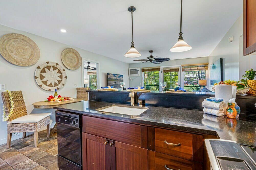 Aina Nalu Condo B202 - 2 Br Condo