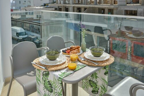 Phaedrus Living: Seaside Luxury Flat Lighthouse 53, Book Lejlighed Paphos hoteller med parkering, Parkering