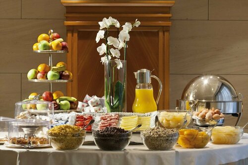 Stendhal Luxury Suites, Забронировать Отель Треви Рим, рядом с Музей Карло Билотти