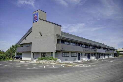 Motel 6 Columbus OH - OSU North, Prenota Motel Hotel a Ohio con parcheggio, Parcheggio