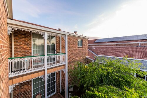 Golden Age Motor Inn, Book Inn Queanbeyan New South Wales