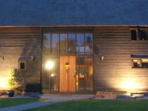 Wortwell Hall Barn, Rezervați Hotel Hoteluri de afaceri în Merseyside, 4* 5*