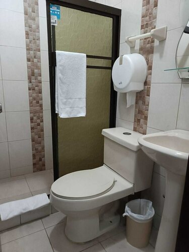 Hostal Bicentenario, Reserva ahora Hotel Hoteles baratos en Guayaquil, cerca de Paseo marítimo