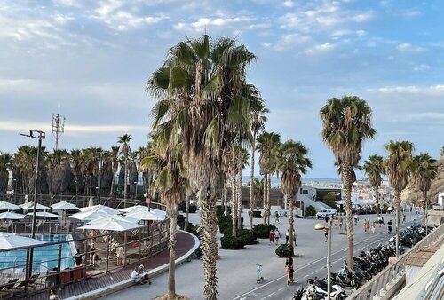 Marina Beach Hotel, Забронировать Отель Отели Тель-Авива с парковкой, рядом с Пляж Мецицим, Парковка