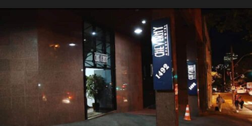 Cheverny Apart Hotel, Забронировать Апарт-отель Отели Бело Хоризонт с парковкой, рядом с Sesc Palladium, Парковка