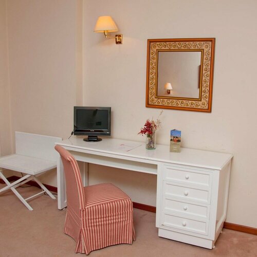 Tudanca Benavente, Book Hotel  