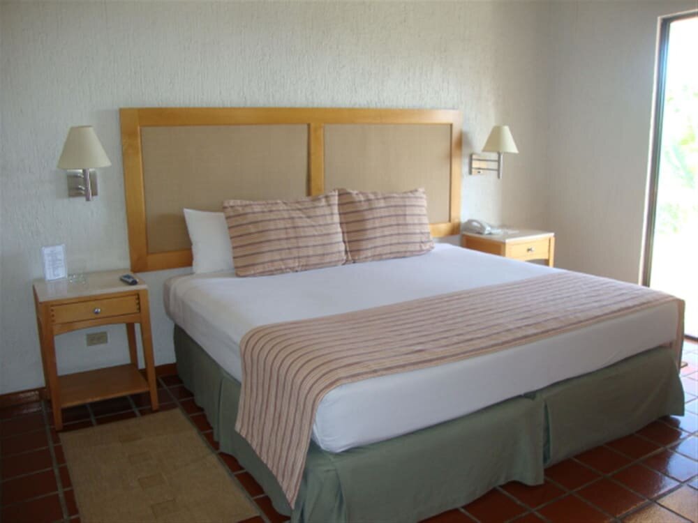 Park Royal Homestay Los Cabos