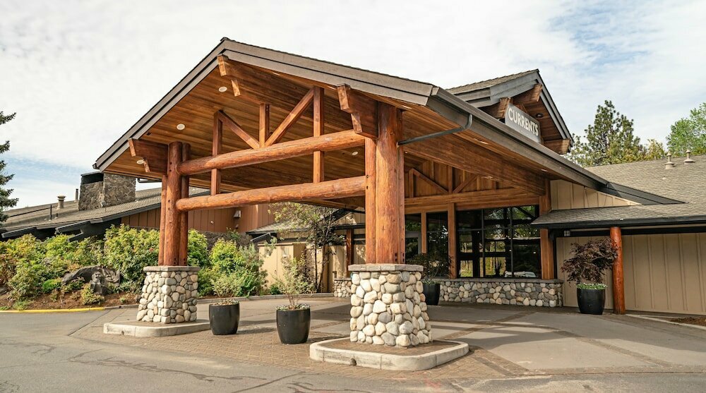 Riverhouse Lodge