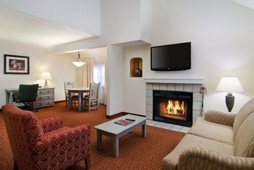 Residence Inn by Marriott Santa Fe, Забронировать Отель Отели Нью-Мексико с бассейном, Бассейн