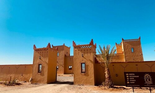 Hotel Berber Palace Merzouga, Забронировать Отель Отели Эр-Рашидия с парковкой, Парковка