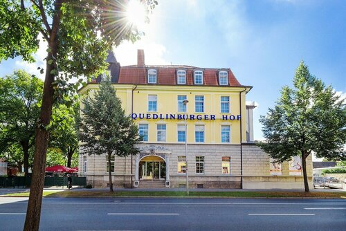 Regiohotel Quedlinburger Hof, Забронировать Отель Отели Кведлинбург 3 звезды, рядом с Schlossmuseum, 3*
