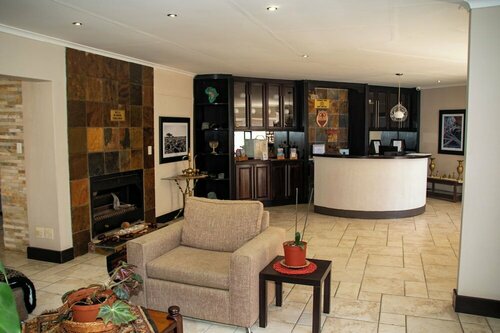 Amjicaja Guesthouse, Boek Pension Hotels in Meersig met zwembad, Zwembad