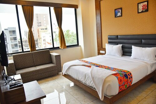 Hotel Krishna Palace, Забронировать Отель Ананд 