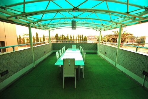 Lapour Hotels Ltd, Book Hotel Hoteller i Abuja med pool, Swimmingpool