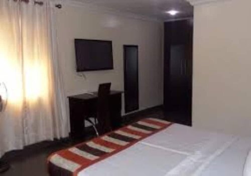 Anjiez Royal Suite, Prenota Hotel Hotel a Lagos con parcheggio, Parcheggio