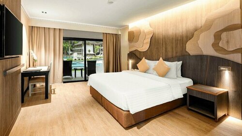 Amora Beach Resort Phuket, Забронировать Курортный отель Отели Пляжа Банга Тао 5 звезд, рядом с Супермаркет Tesco Lotus в Чернгталай, 5*
