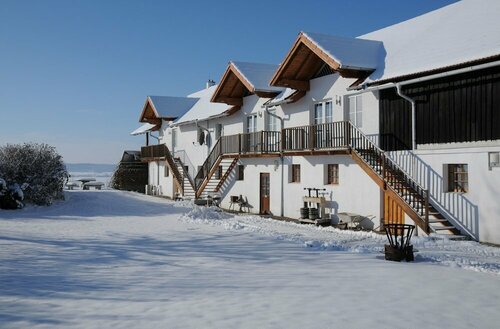 Geinberg Suites & Vianova Lodges, Book Condo Hotel Geinberg Innviertel