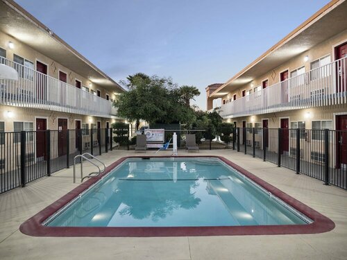 Americas Best Value Inn Fresno, Book Mini-hotel Fresno Californien