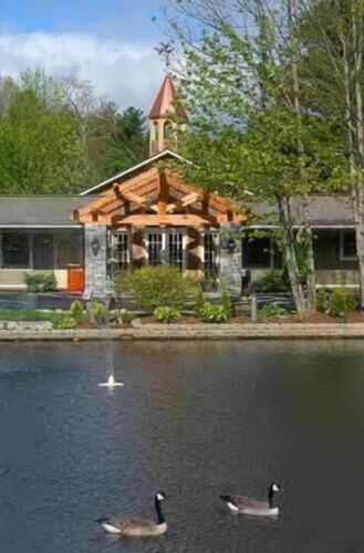 Village Inn - Blowing Rock, Забронировать Отель Отели в центре Блоуинг-Рок, в центре