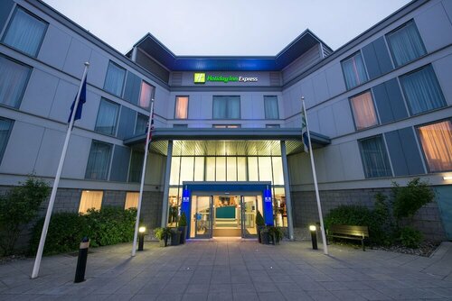 Holiday Inn Express London Stansted Airport, an IHG Hotel,  酒店 斯丹斯达蒙费雪特 埃塞克斯