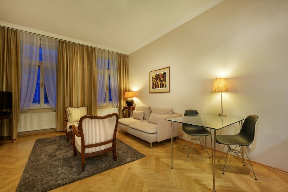 Hunger Wall Residence