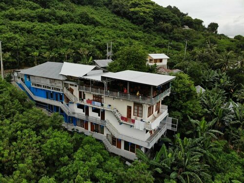 Pesona bali Room and restaurant, Забронировать Отель Отели Лабуан-Баджо с парковкой, Парковка