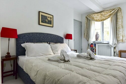 Monti Secret Garden Apartment, Забронировать Апартаменты/квартира Рим Лацио, рядом с Колоссео
