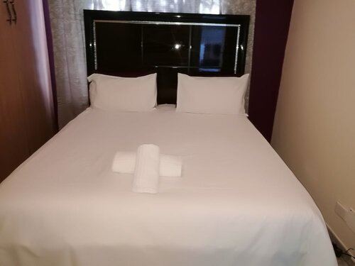 Chancellor's Court Brooklyn Guest House, Book Pension Pretoria 