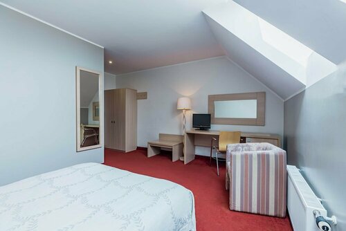 Hotel Segevold, Reservar Hotel Hotéis em Riga com estacionamento, Estacionamento