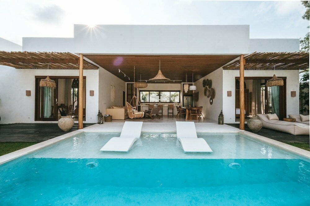 Amaka Villas