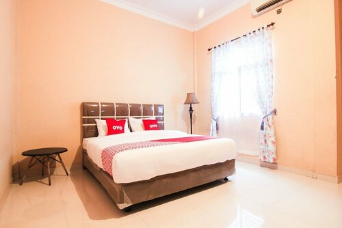 OYO 2138 Tiaz Homestay, Book Hostel / Vandrerhjem Pekanbaru Sumatra