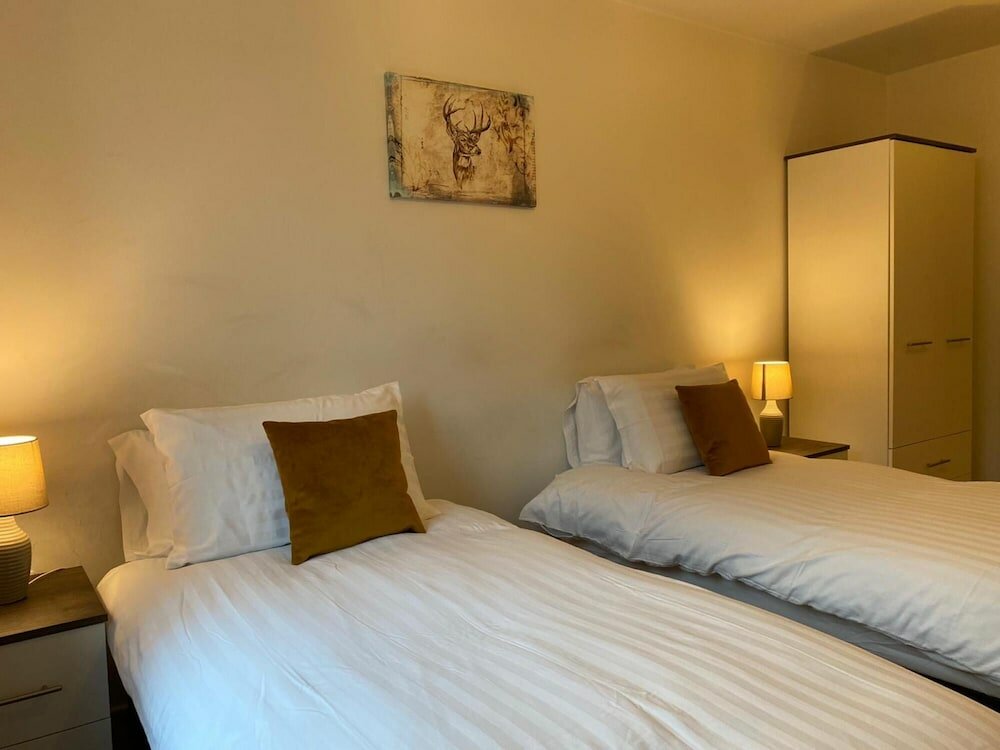 City Centre Apartment With Secure Parking
